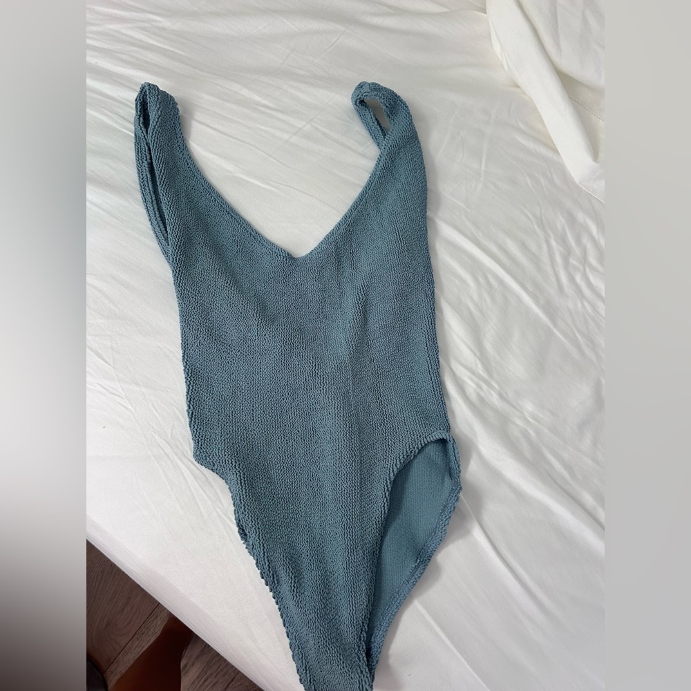 Youswim Eva One-Piece
Stretch 1
